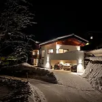 Berg Gastein 公寓 *